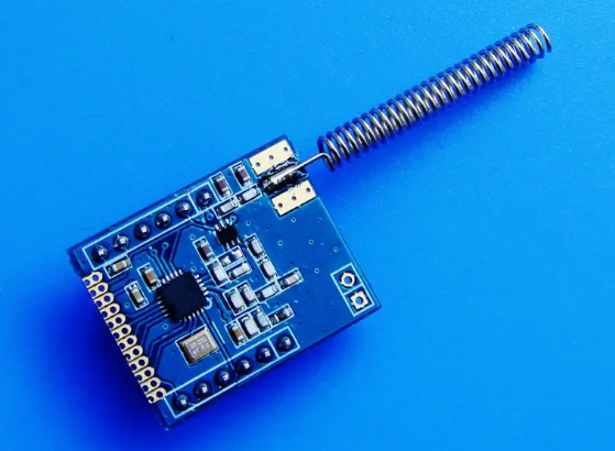 2.4G無線數(shù)傳模塊